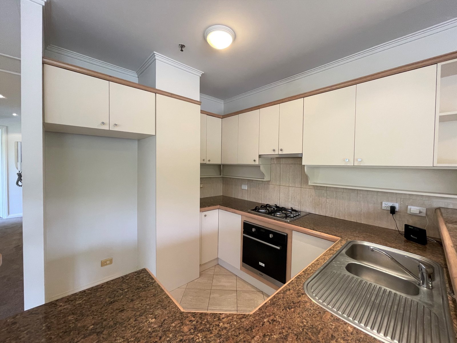 Gallery: 201/598 St Kilda Road