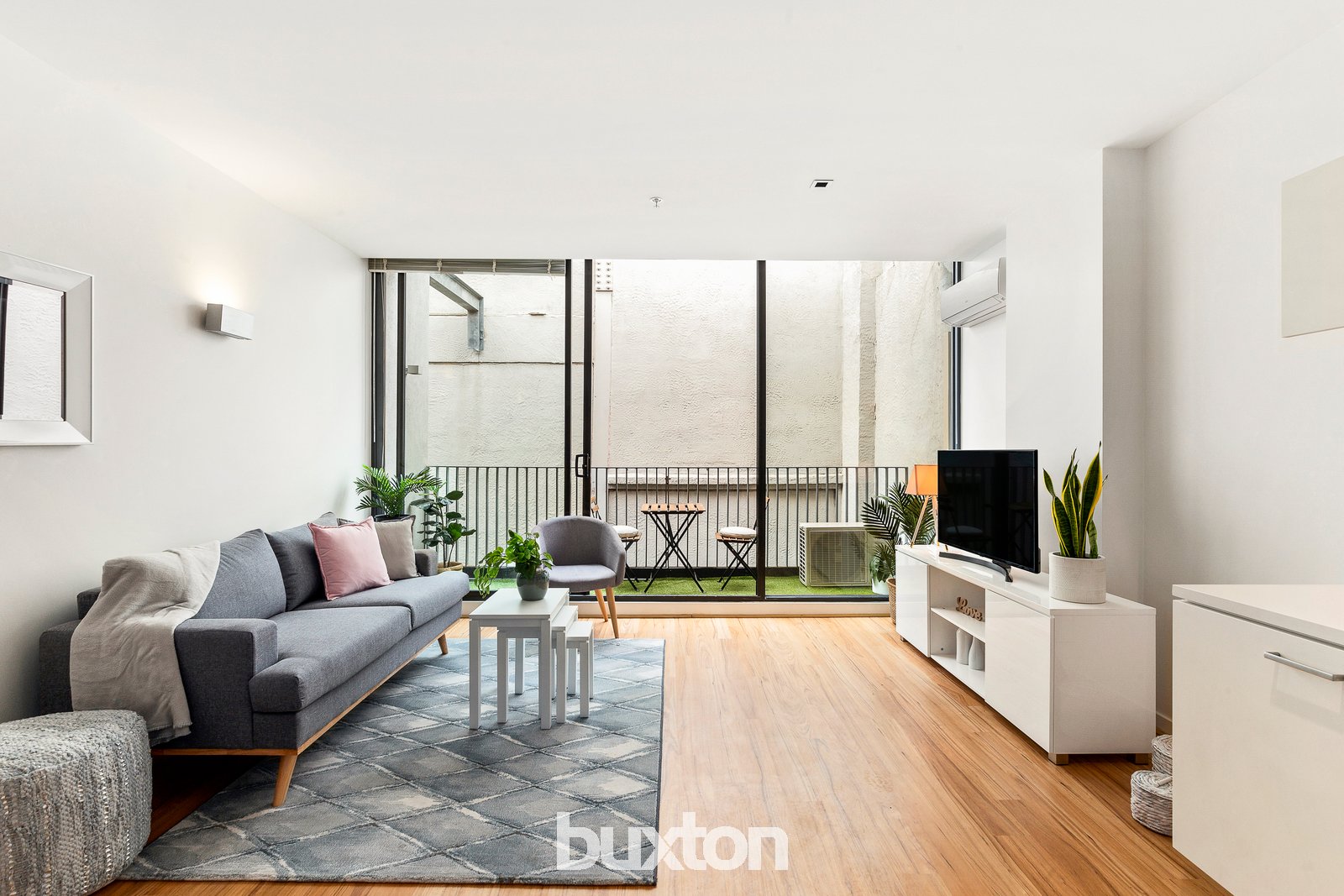 201/63 Acland Street, St Kilda