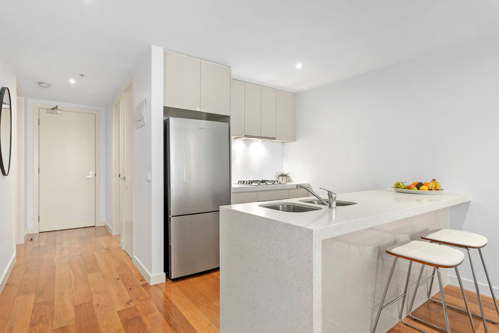 Gallery: 201/77 Nott Street