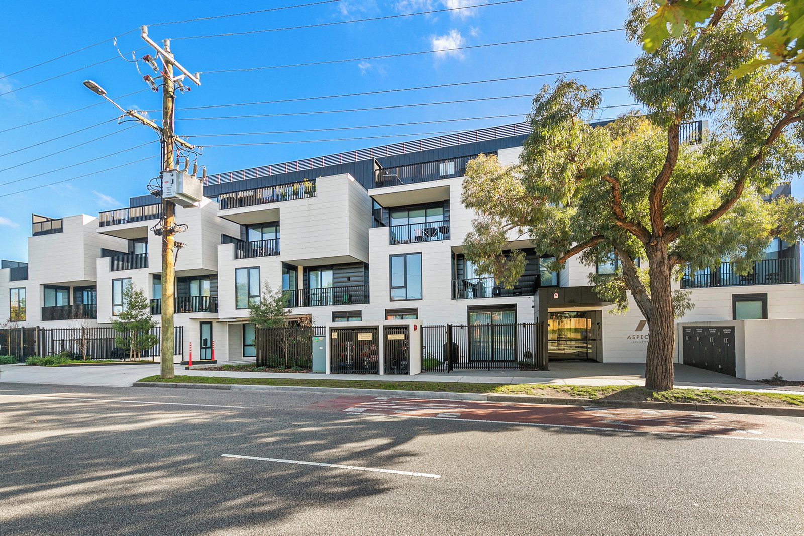 201/777 Doncaster Road, Doncaster, 3108