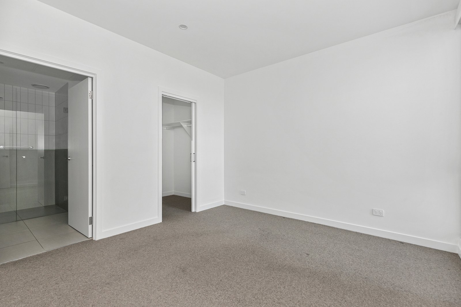 201/777 Doncaster Road, Doncaster, 3108