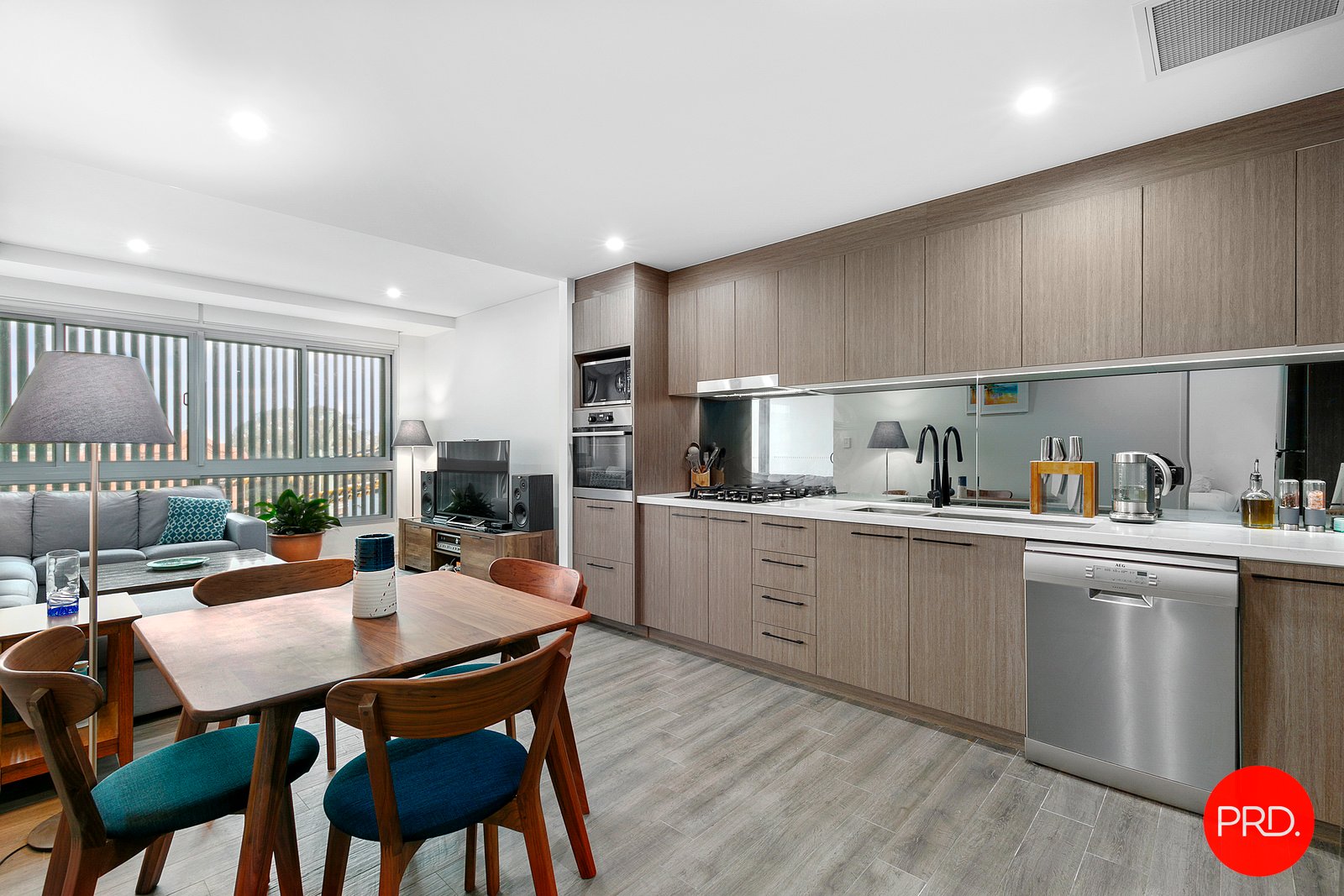 201/843 New Canterbury Road DULWICH HILL 2