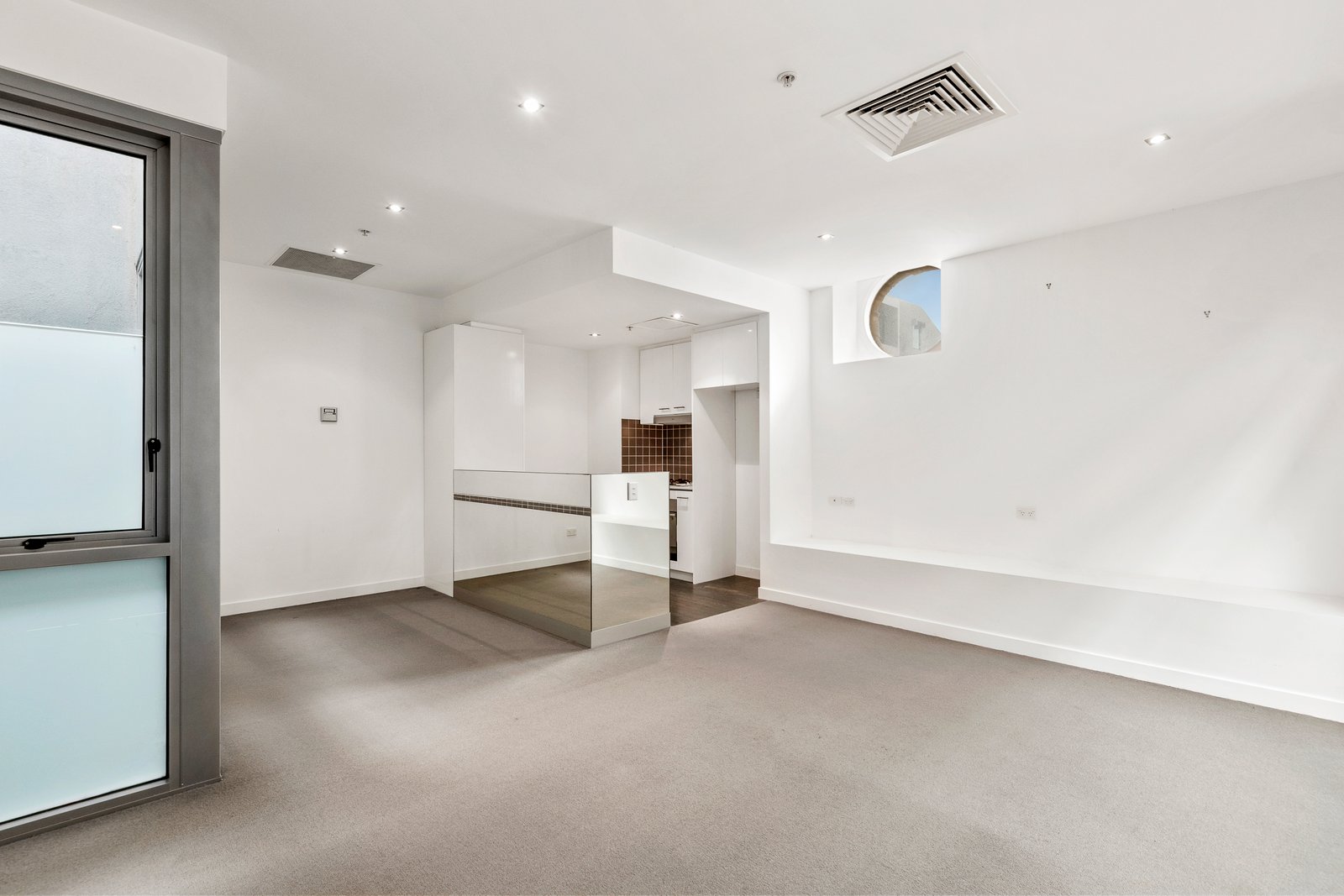 Gallery: 201/91 Dow Street
