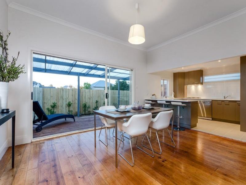 Gallery: 201A McKillop Street