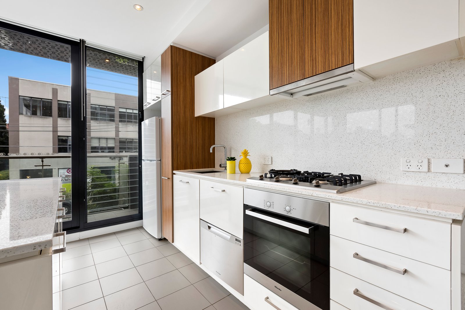Gallery: 201A/33 Inkerman Street