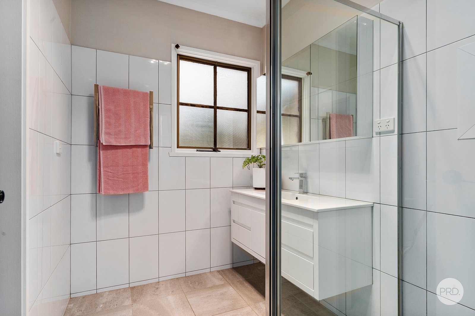 202 Aspinall Street KANGAROO FLAT 11