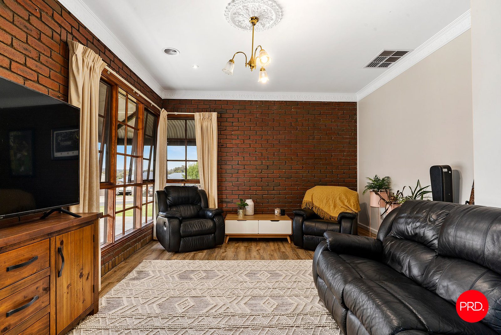 202 Aspinall Street KANGAROO FLAT 6