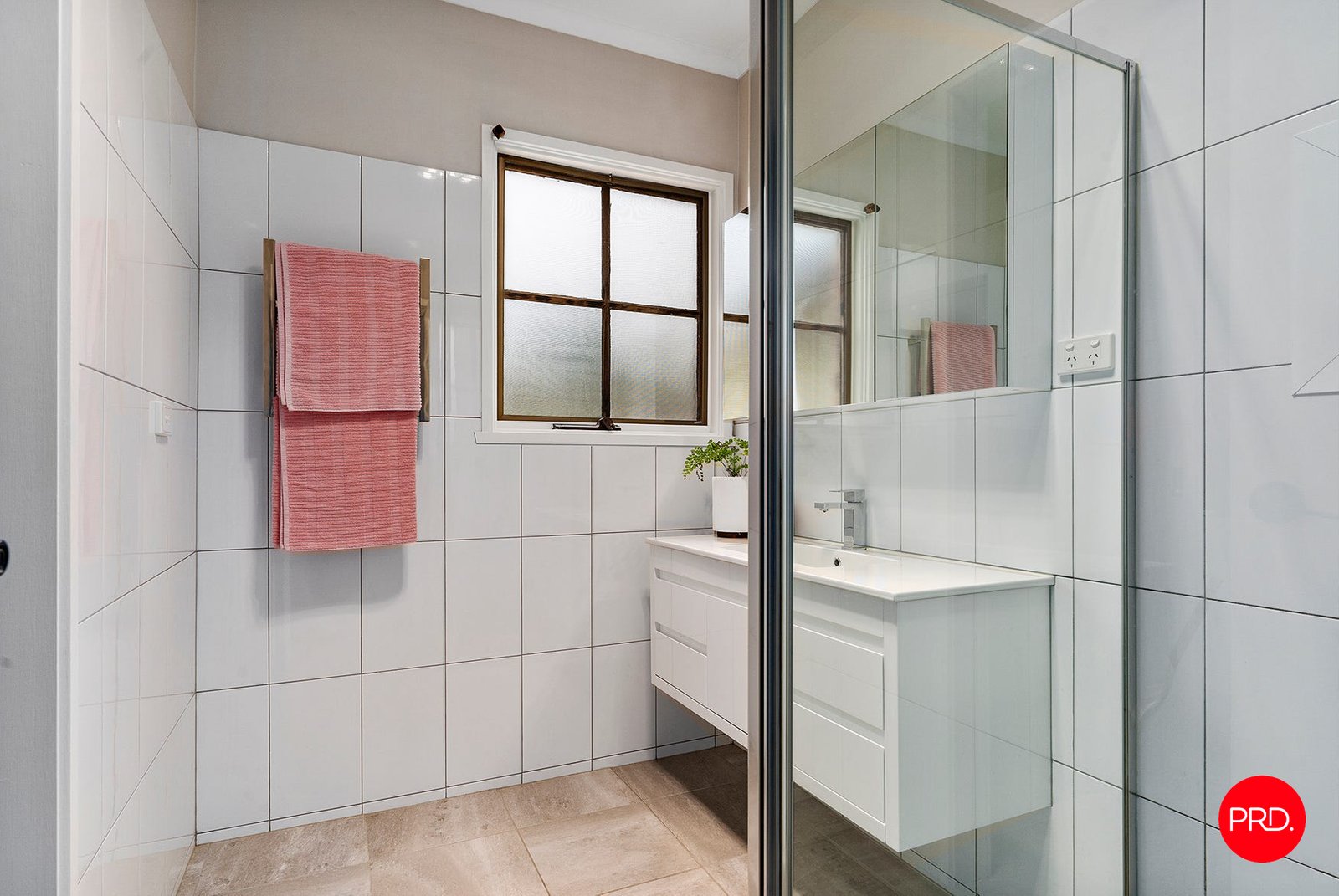 202 Aspinall Street KANGAROO FLAT 9