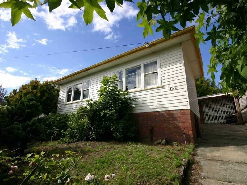 202 East Derwent Highway LINDISFARNE 2