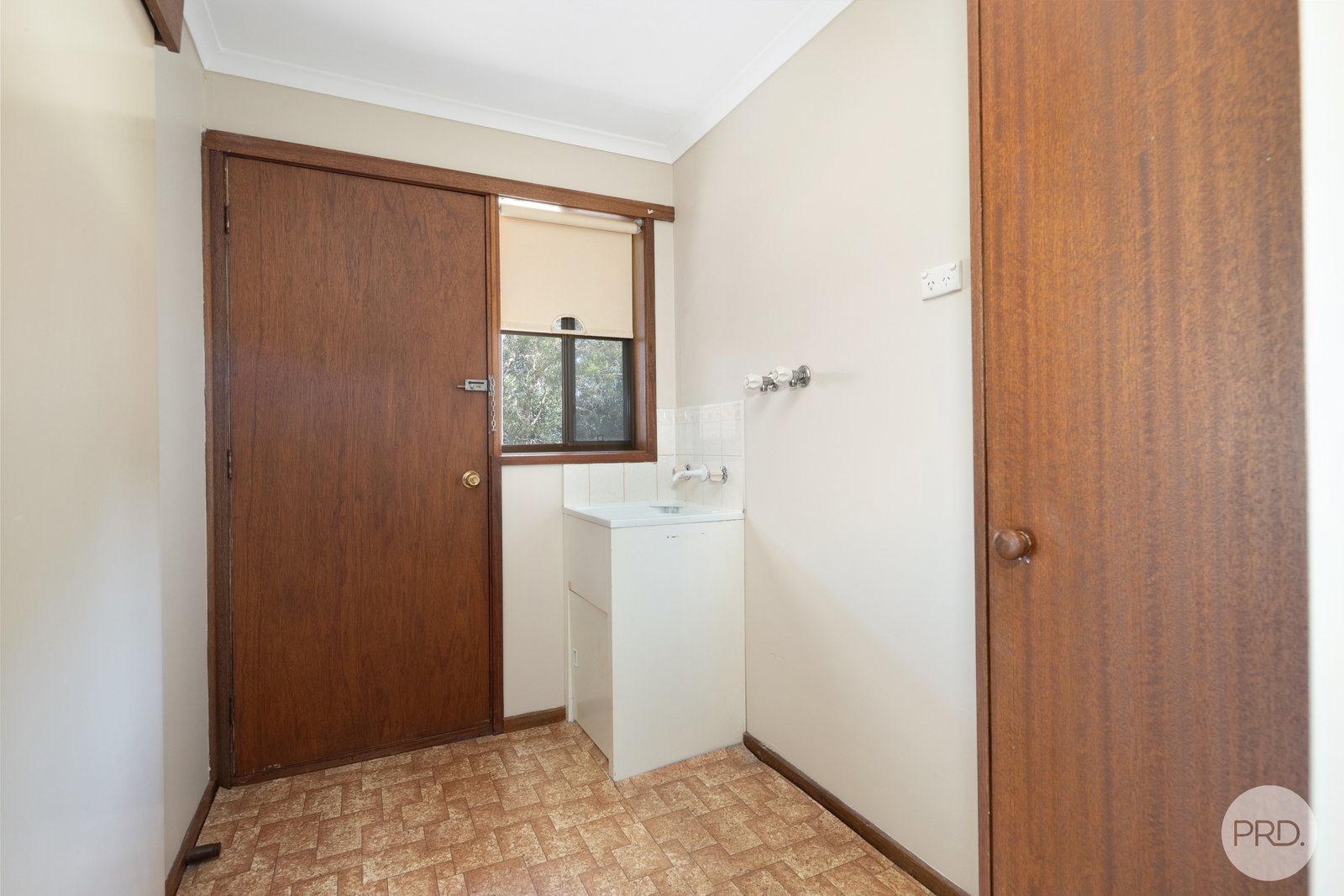 202 Larter Street GOLDEN POINT 11