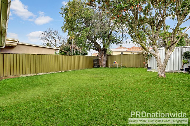 202 MOOREFIELDS Road BEVERLY HILLS 5