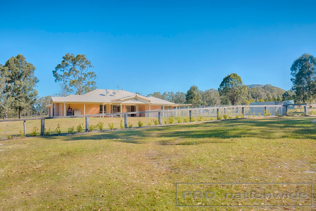 202 Summer Hill Road VACY 17