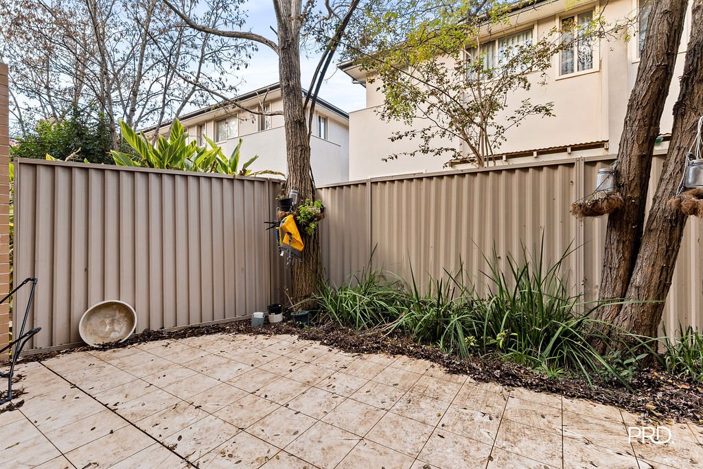 20/21-25 Orth Street KINGSWOOD 11