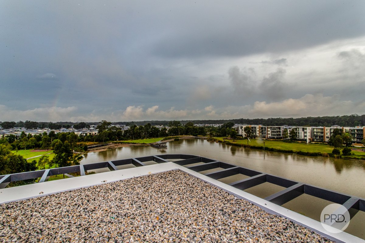 202/1 Caribbean Promenade JORDAN SPRINGS 1