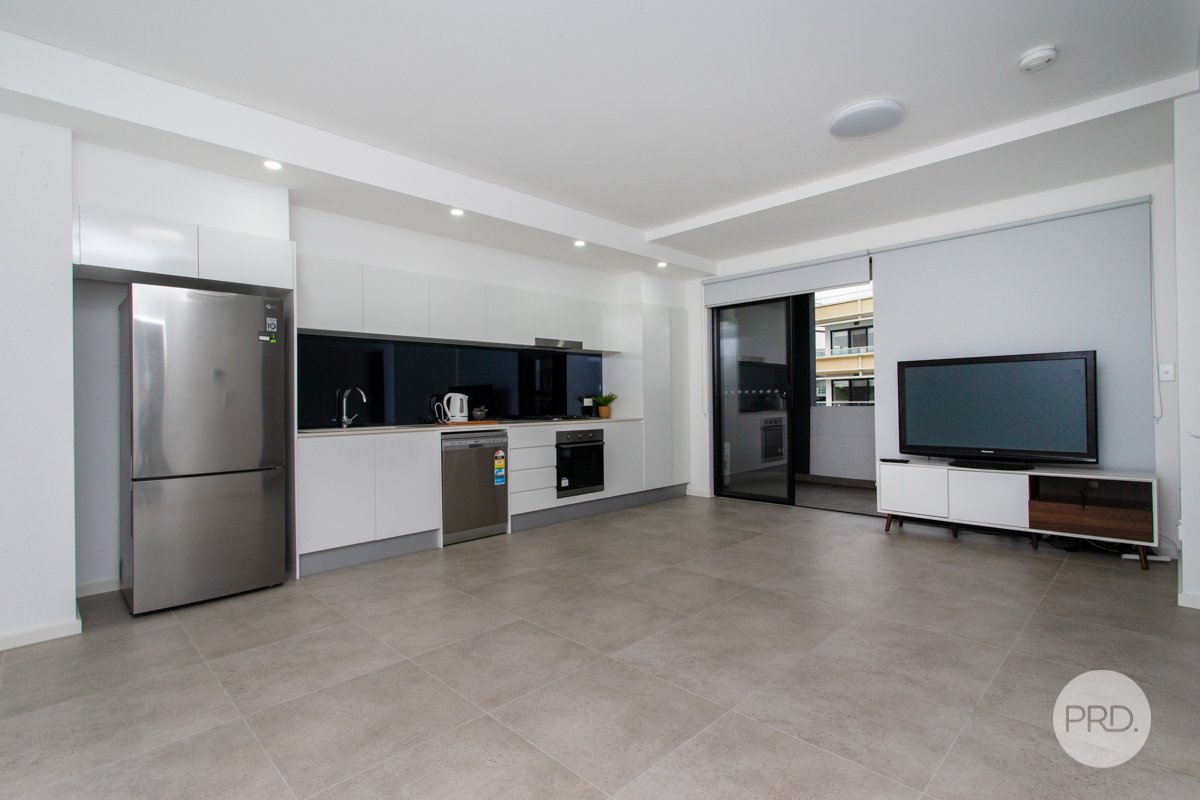 202/1 Caribbean Promenade JORDAN SPRINGS 5