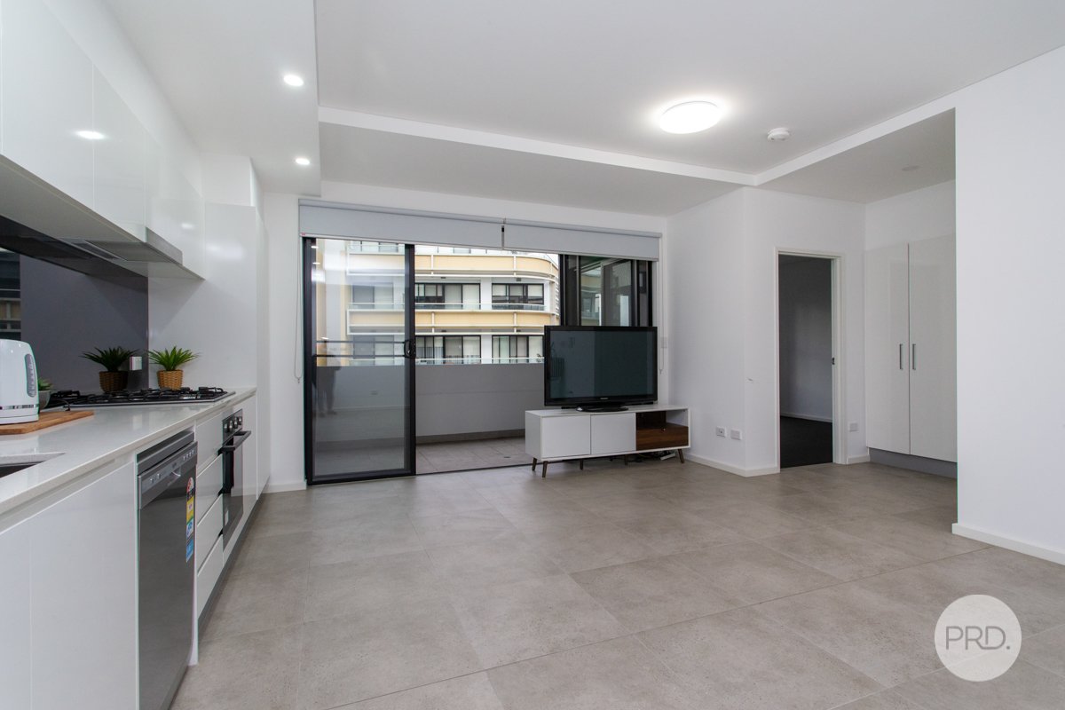 202/1 Caribbean Promenade JORDAN SPRINGS 6