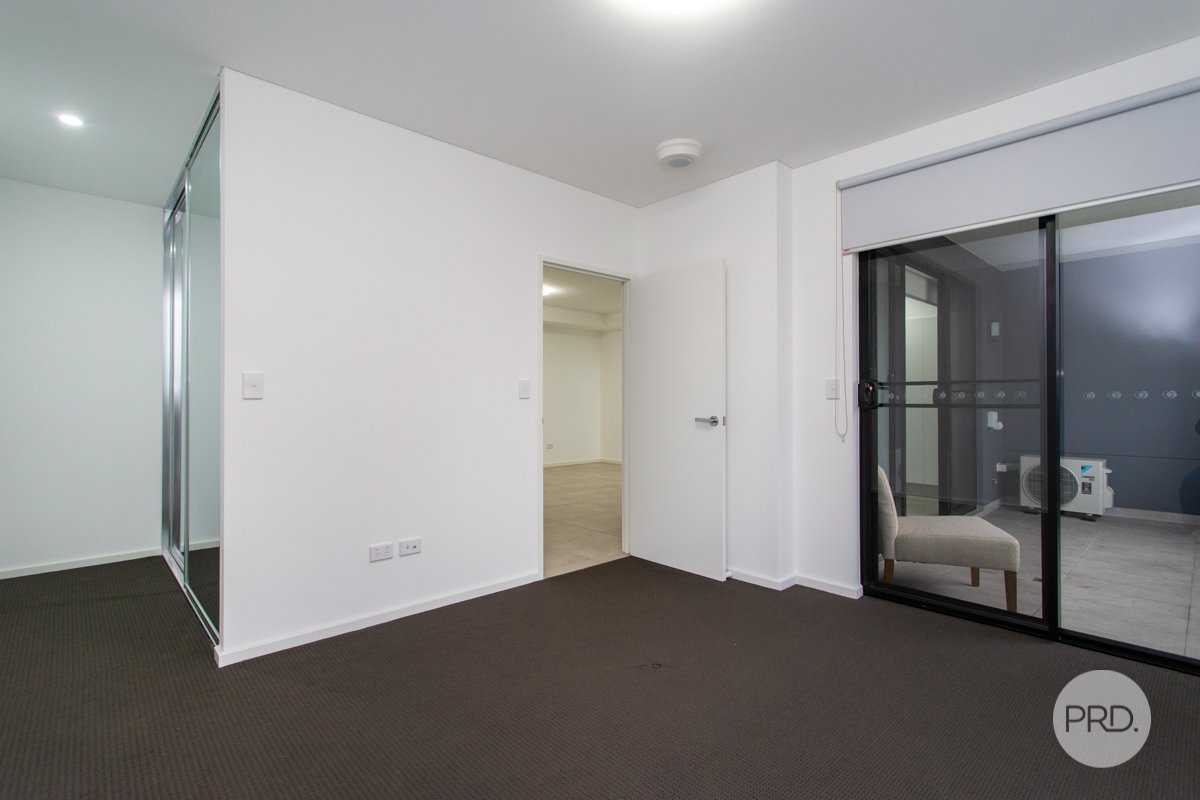 202/1 Caribbean Promenade JORDAN SPRINGS 9