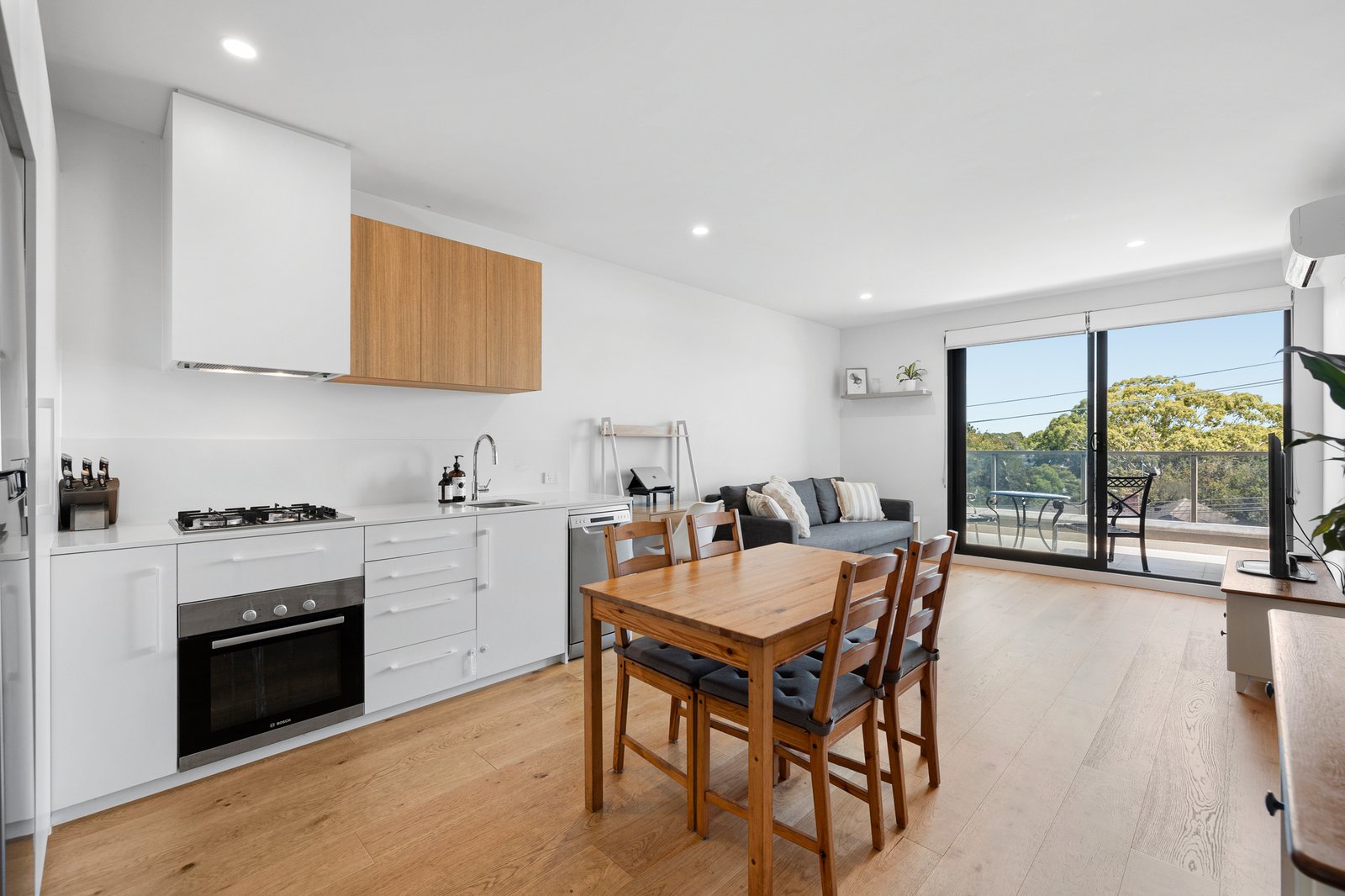 Gallery: 202/10 Major Street