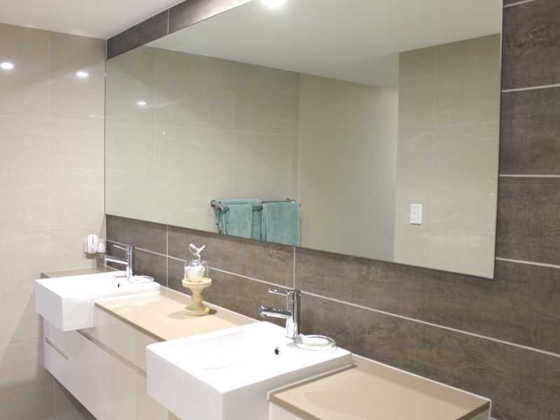 202/10 Wyndham Avenue BOYNE ISLAND 7