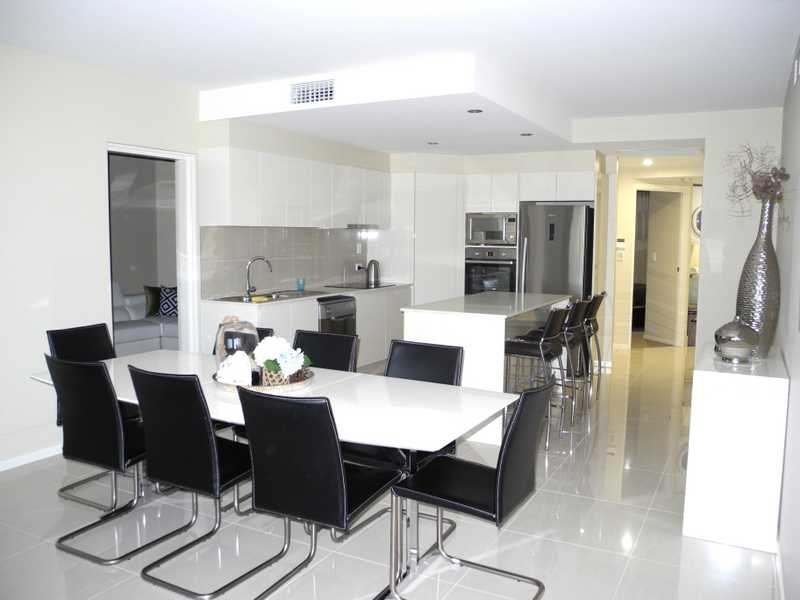 202/10 Wyndham Avenue BOYNE ISLAND 11