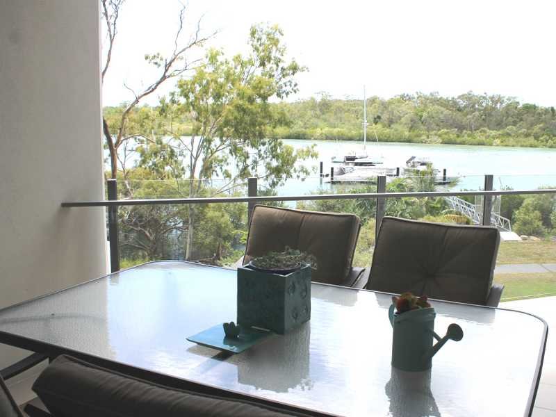 202/10 Wyndham Avenue BOYNE ISLAND 19
