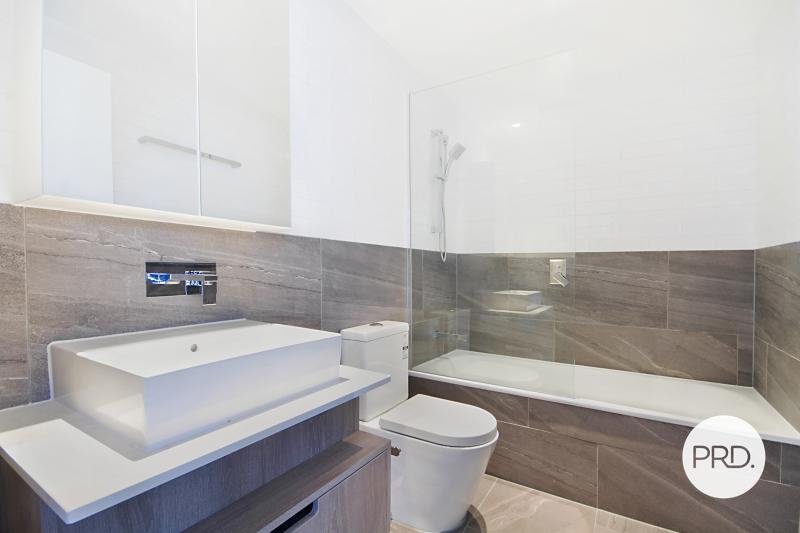 202/106 Pacific Parade BILINGA 5