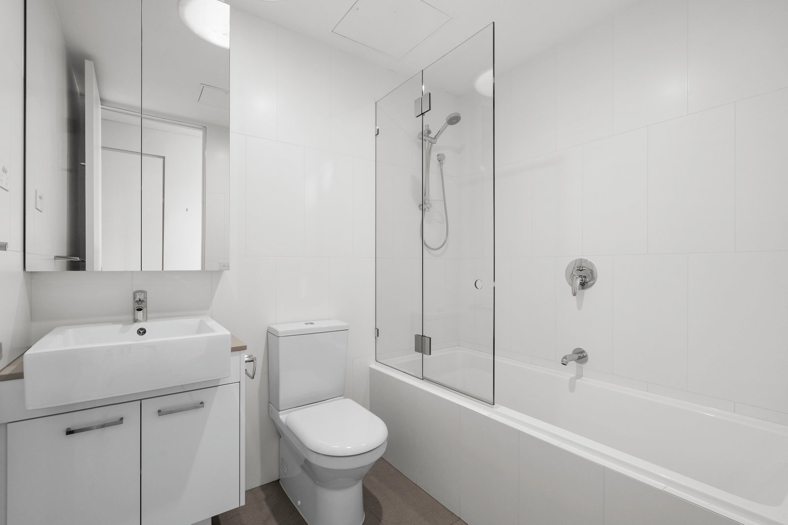 Real Estate and Property in 202/11 Narong Road, Caulfield North, VIC