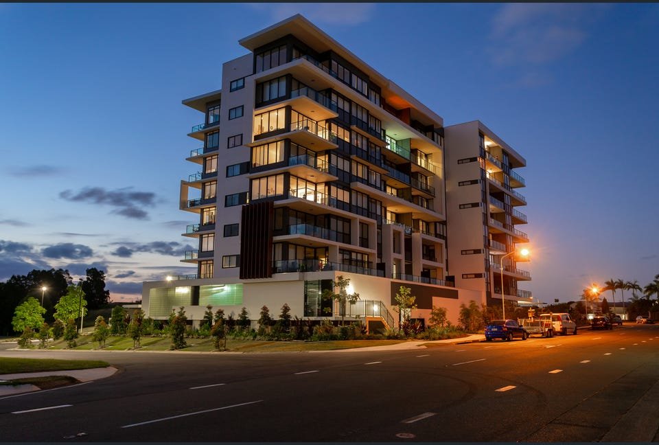 202/112 Palm Meadows Drive CARRARA 15