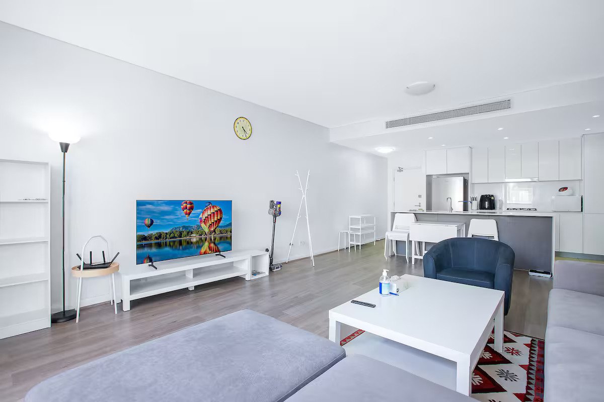 202/11C Marshman Avenue KINGSGROVE 5