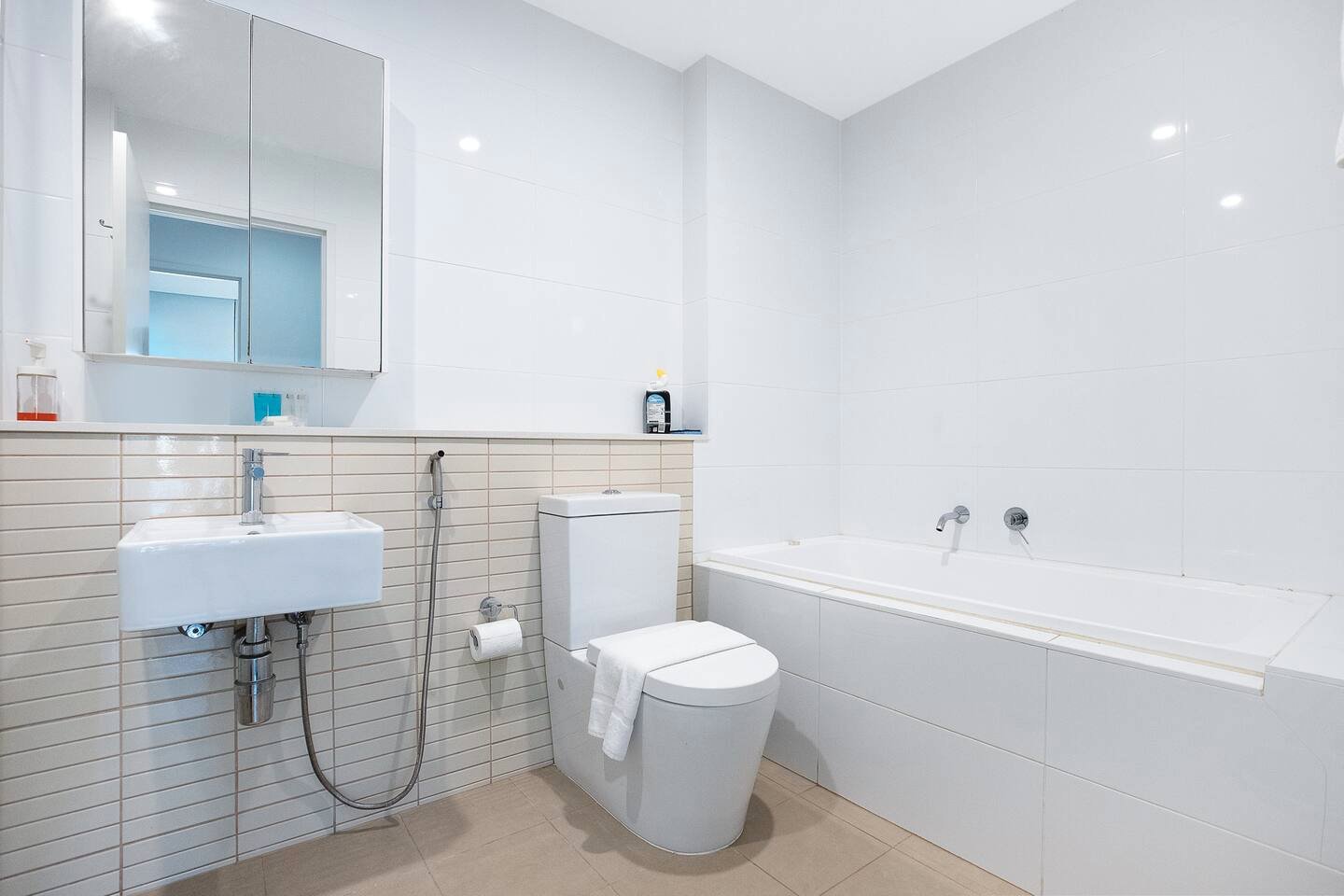 202/11C Marshman Avenue KINGSGROVE 13