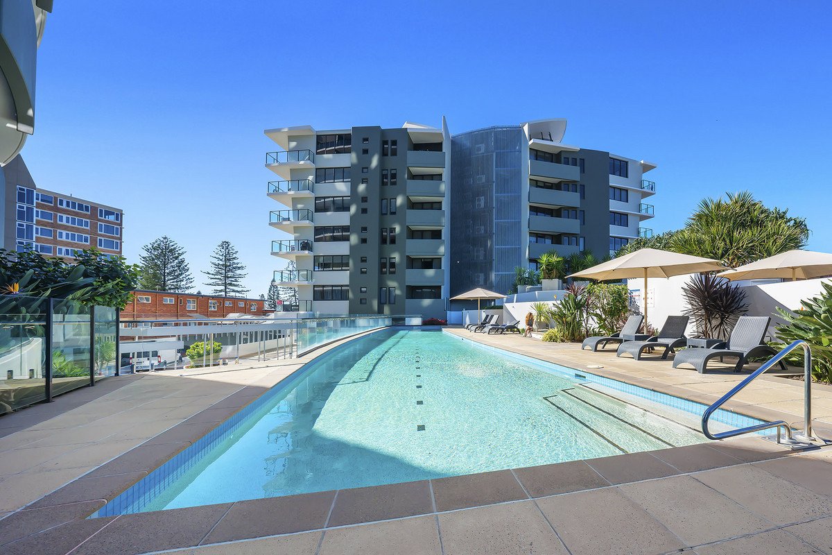 2021/2-14 The Esplanade Burleigh Heads 8