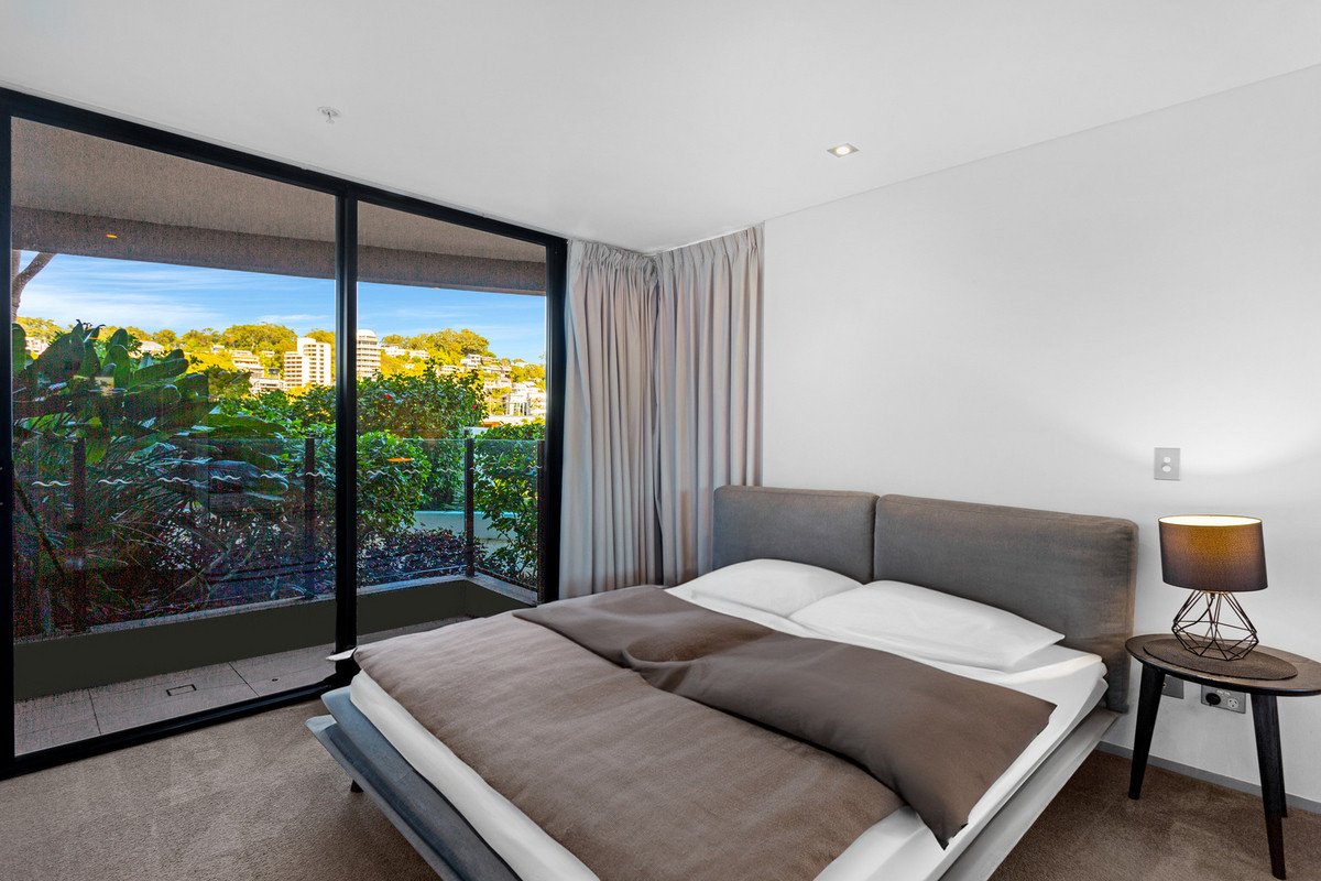 2021/2-14 The Esplanade Burleigh Heads 8