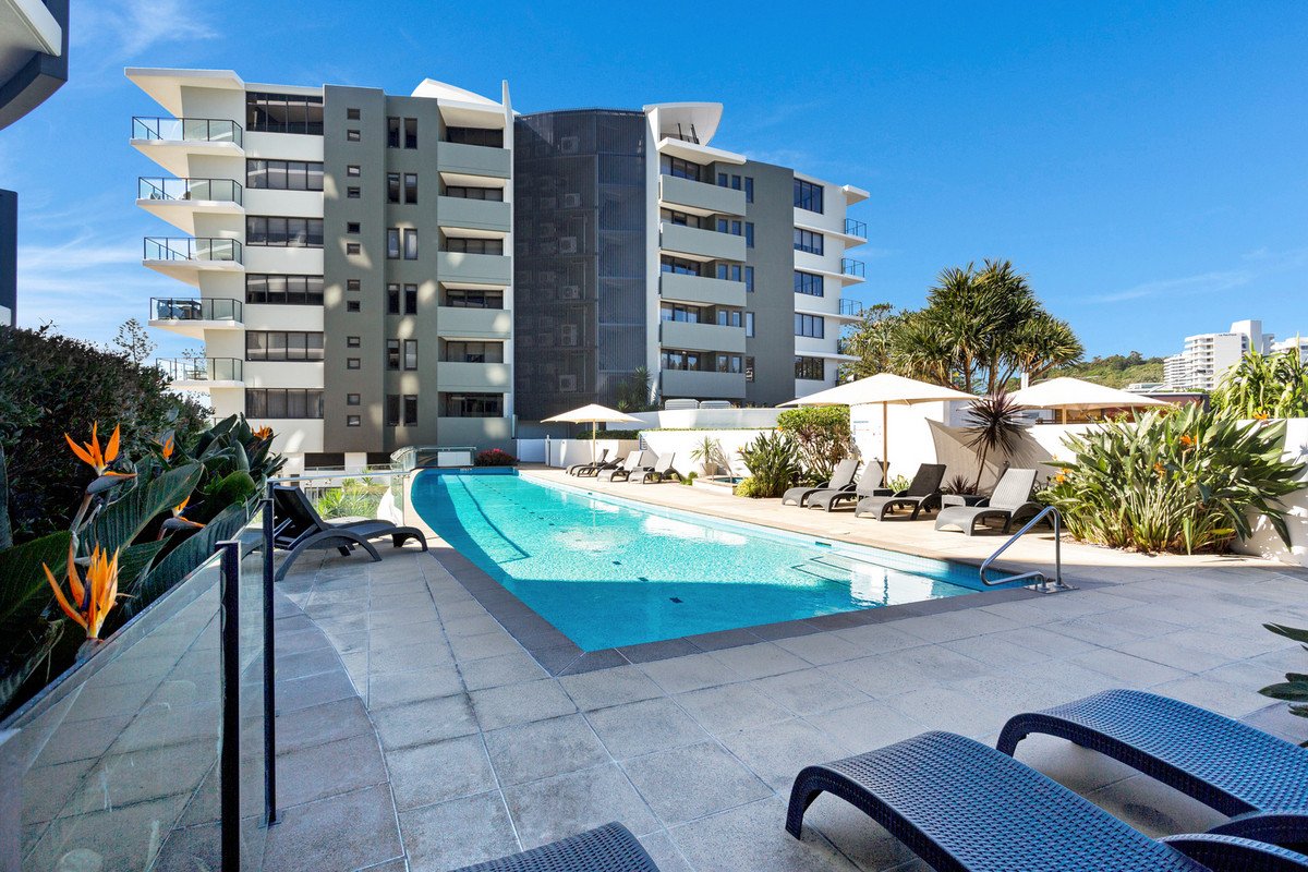 2021/2-14 The Esplanade Burleigh Heads 12