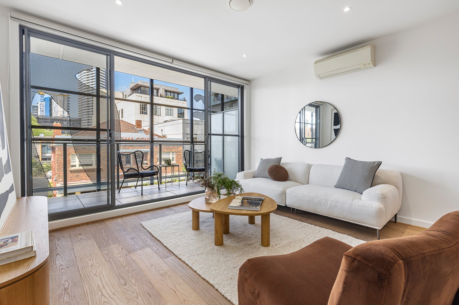 Gallery: 202/13 Wellington Street