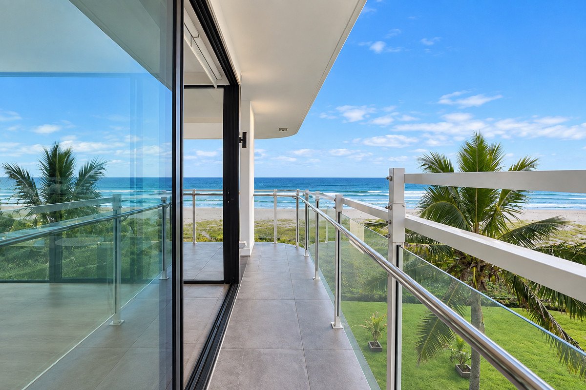 202/1331 Gold Coast Highway Palm Beach 4