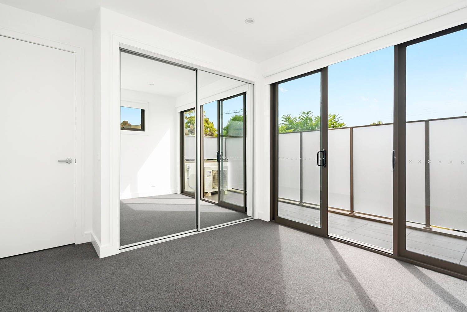 Gallery: 202/14 Laurel Street