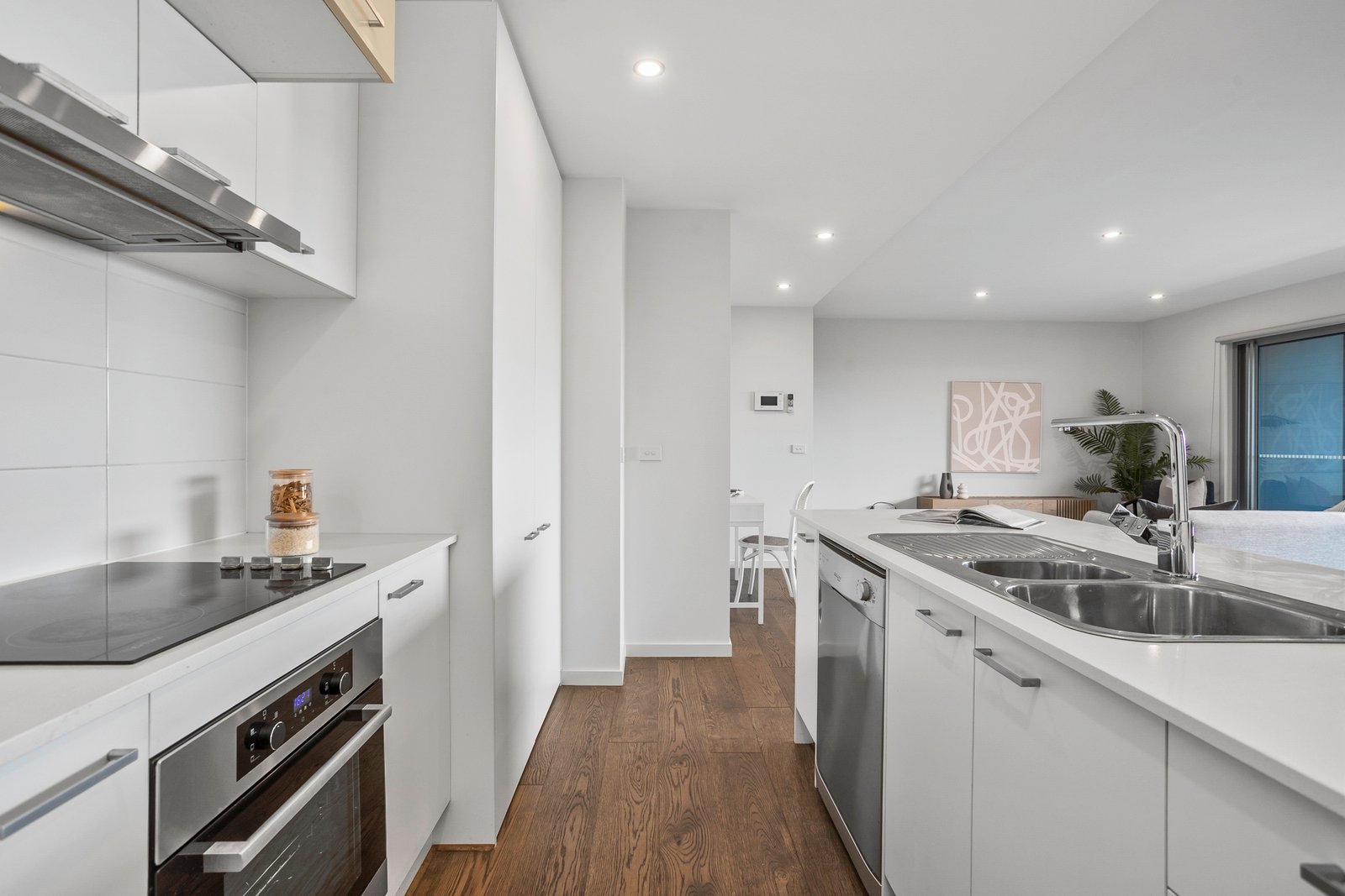 Gallery: 202/141 Stephen Street