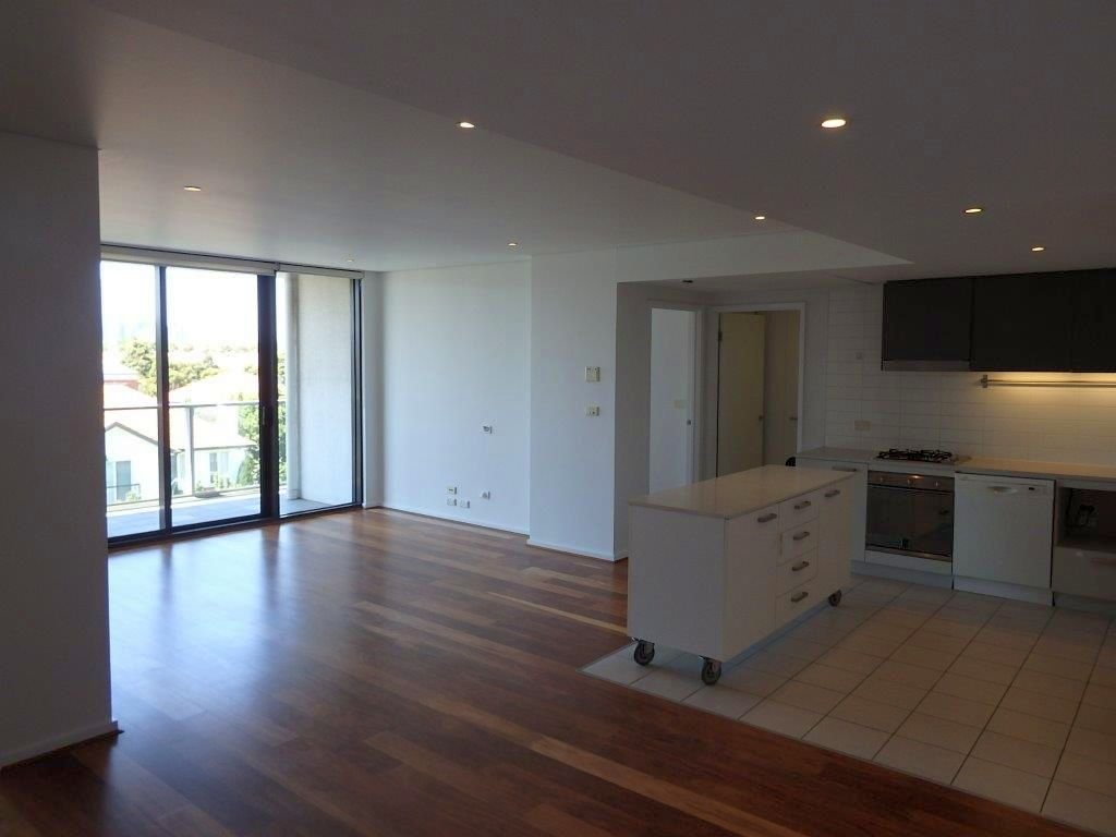 Gallery: 202/159 Beach Street