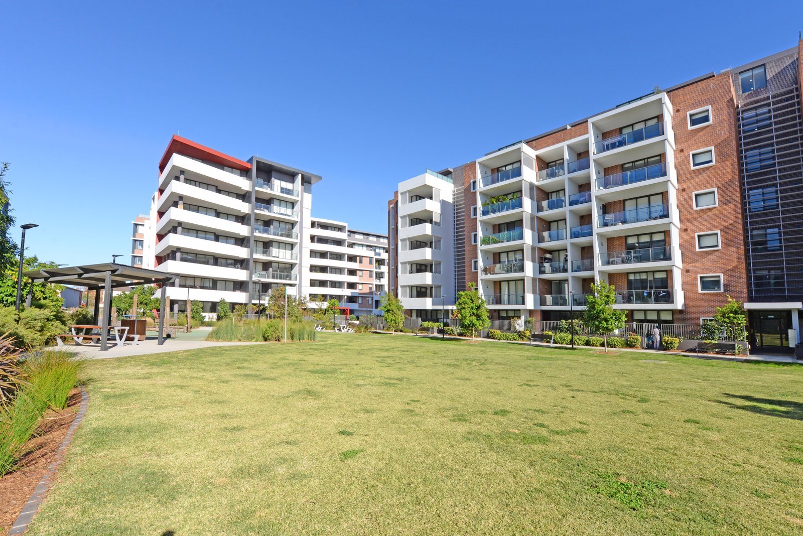 202/18 Pemberton Street BOTANY 11