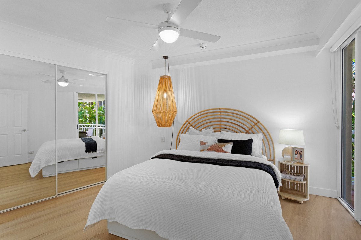 202/220 The Esplanade Burleigh Heads 3