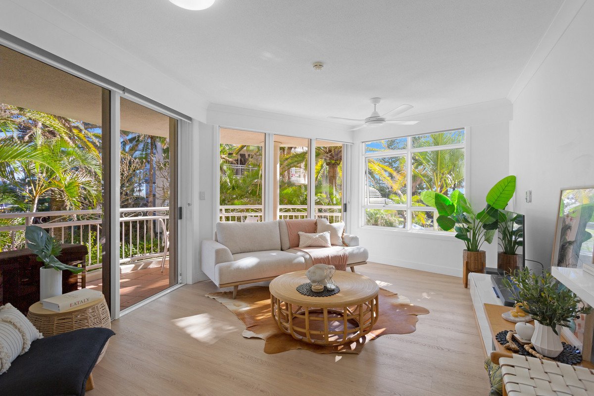 202/220 The Esplanade Burleigh Heads 5