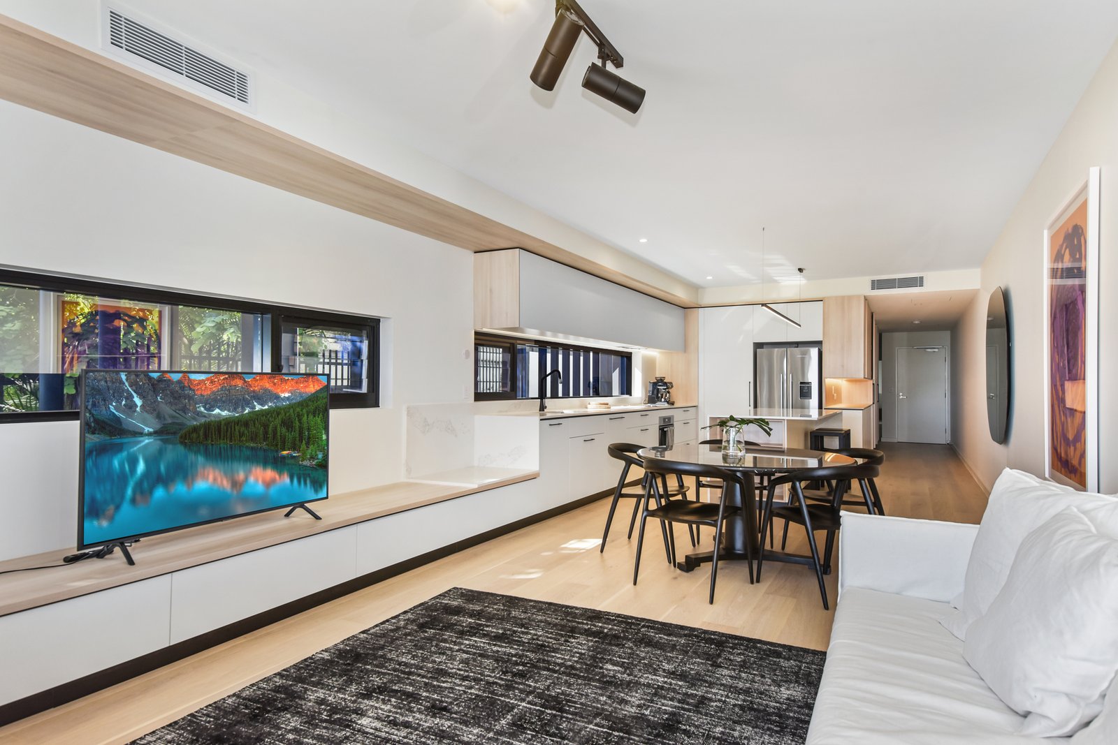 202/24 East Street BURLEIGH HEADS 3