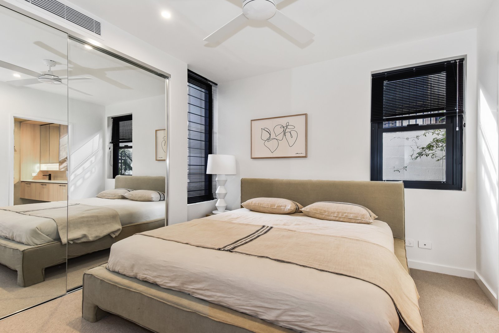 202/24 East Street BURLEIGH HEADS 4