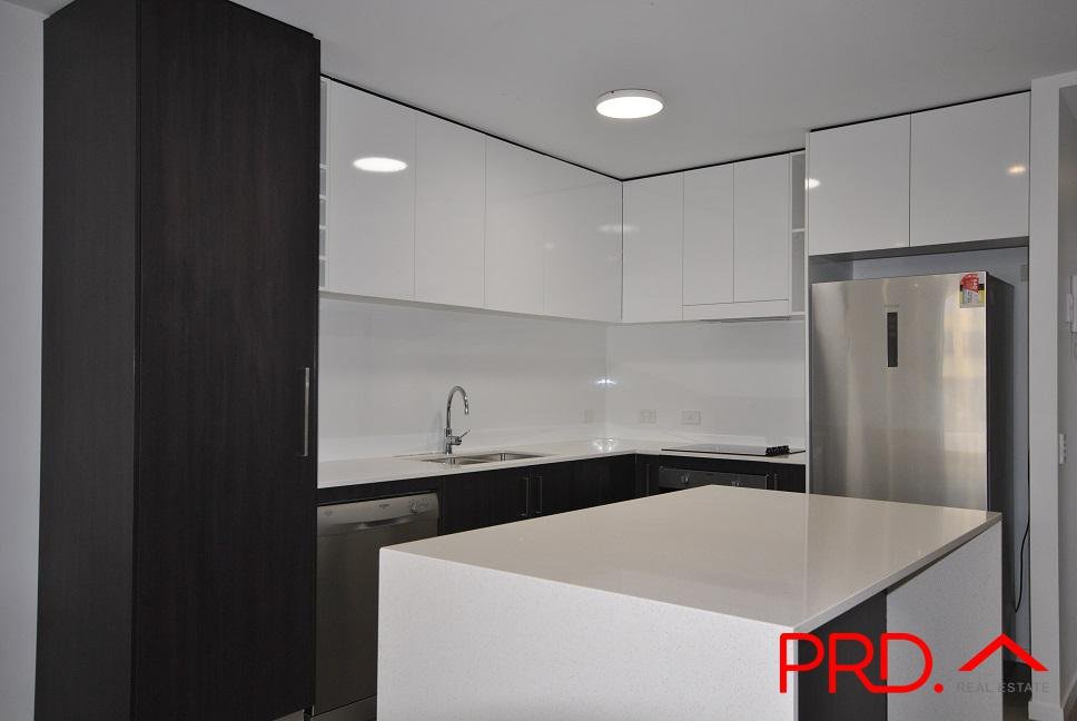 202/26 Spendelove Ave  SOUTHPORT 3