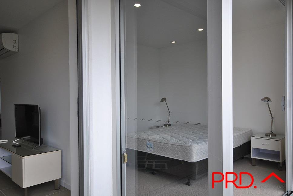 202/26 Spendelove Ave  SOUTHPORT 9