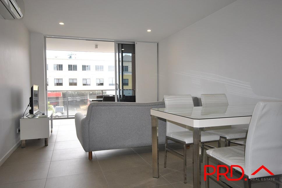 202/26 Spendelove Ave  SOUTHPORT 2