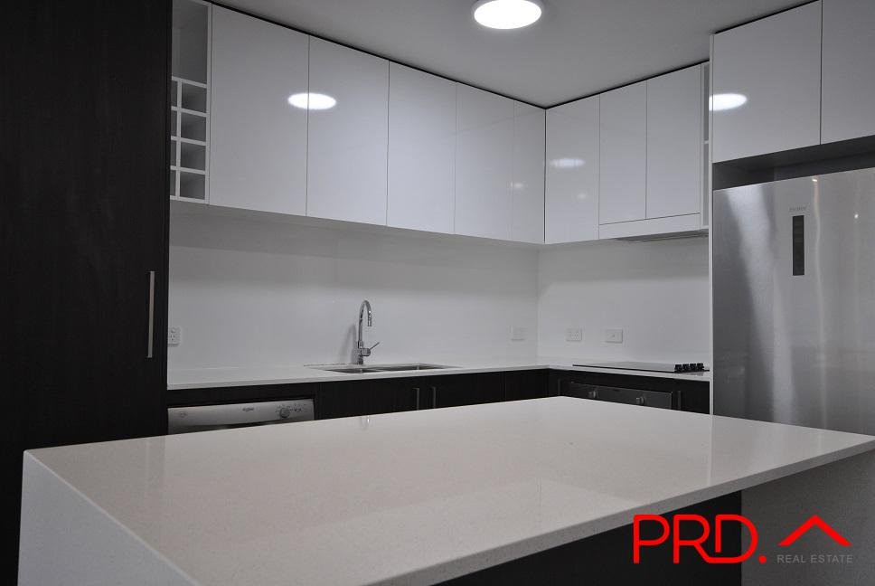 202/26 Spendelove Ave  SOUTHPORT 4