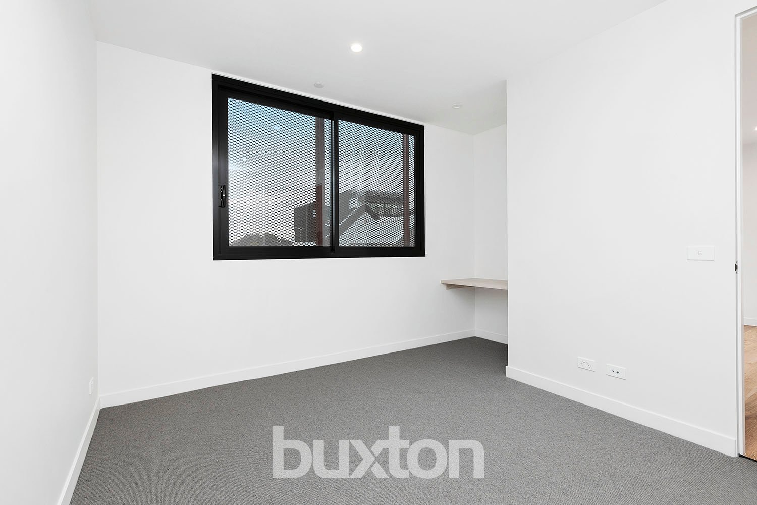 Gallery: 202/295 Hampton Street