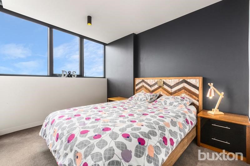 Gallery: 202/3-5 St Kilda Road