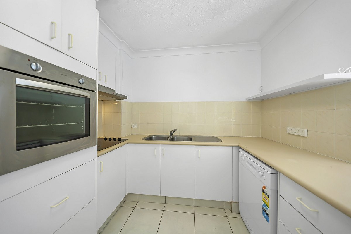 20/23 Wharf Road Surfers Paradise 7